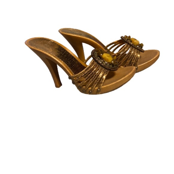 New Charles David high heel shoes - Picture 3 of 4